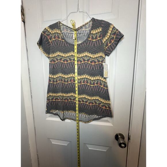 NWT LuLaRoe Classic T Shirt XXS Geometric Tribal Print Soft Comfy - Picture 7 of 9